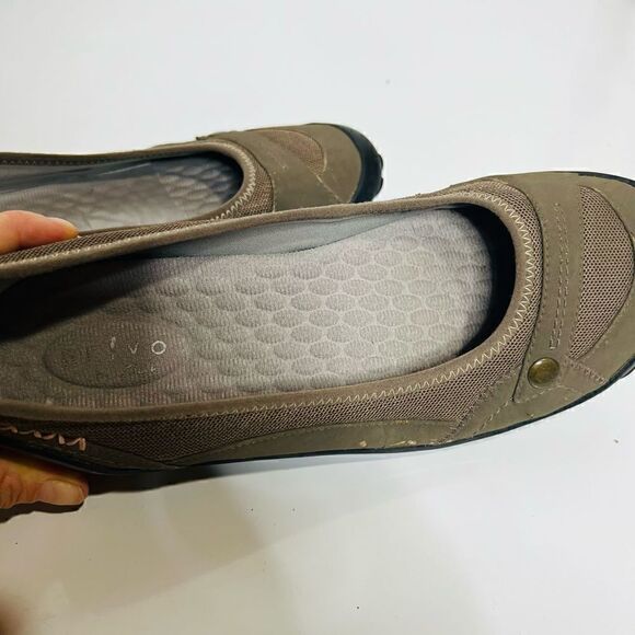 Pr!vo by Clarks Comfort Slip On Shoes Gray Beige - Picture 10 of 12